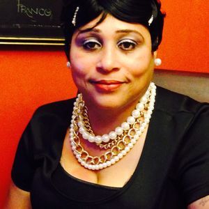 Meet your Posher, Monie